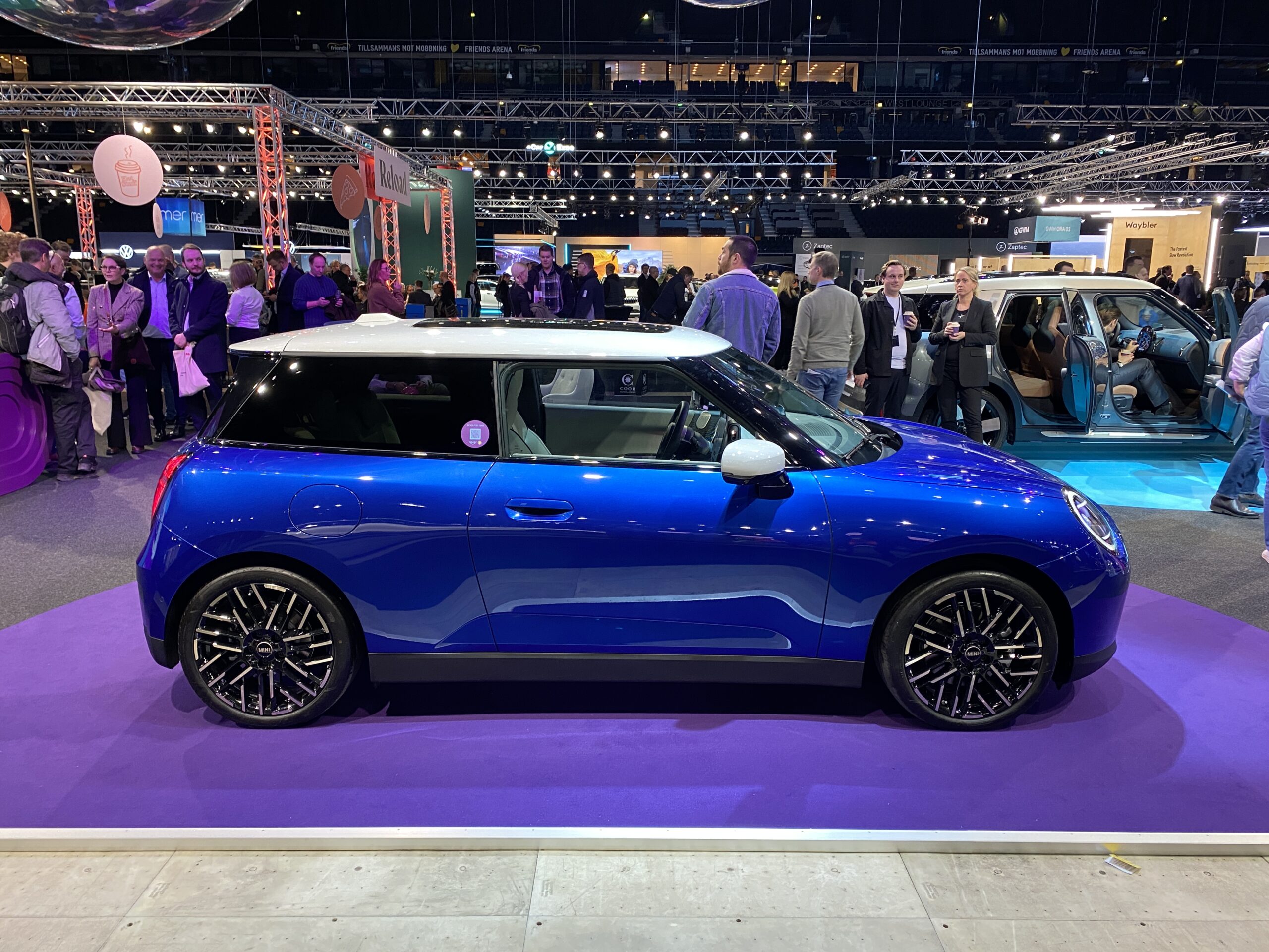 Mini Cooper SE med brister