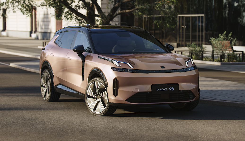 Hybrid med räckvidd: Lynk & Co 08